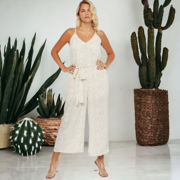 Alredine from Bailey’s Blossom’s Jumpsuit Size XL - Picture 12 of 12